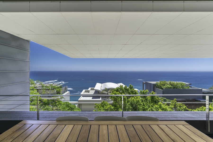 5 Bedroom Property for Sale in Clifton Western Cape